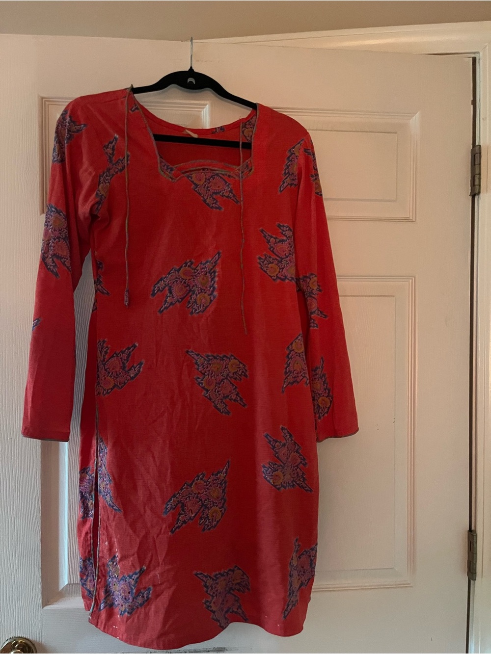 Red Floral-Print Long Sleeve Women's Kaftan